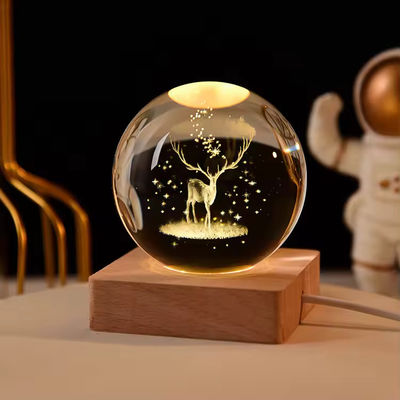Bolas de cristal de madera USB LED de luz de la bola de cristal Estatua de artesanía Stand Decoraciones para el hogar