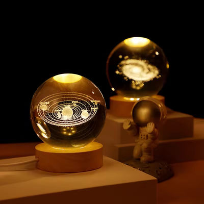 Esfera de cristal 3D grabado con láser con iluminación LED